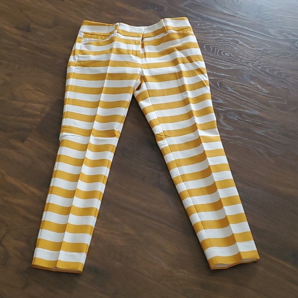 Cropped trousers - Picture 2 of 3